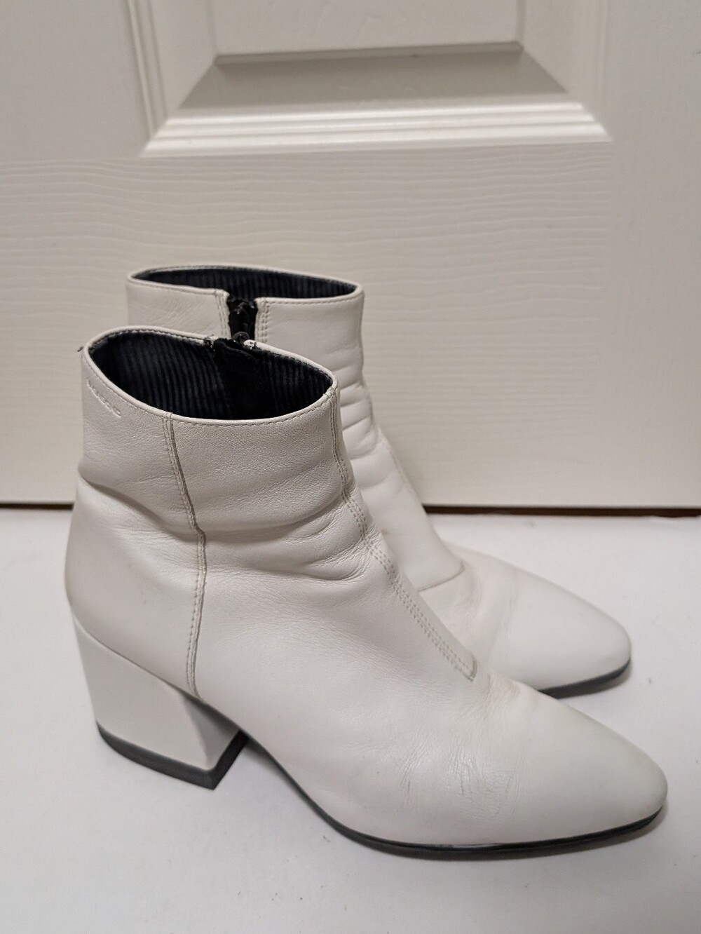 Vagabond Olivia Boots White Pointed Toe Ankle Size 37
